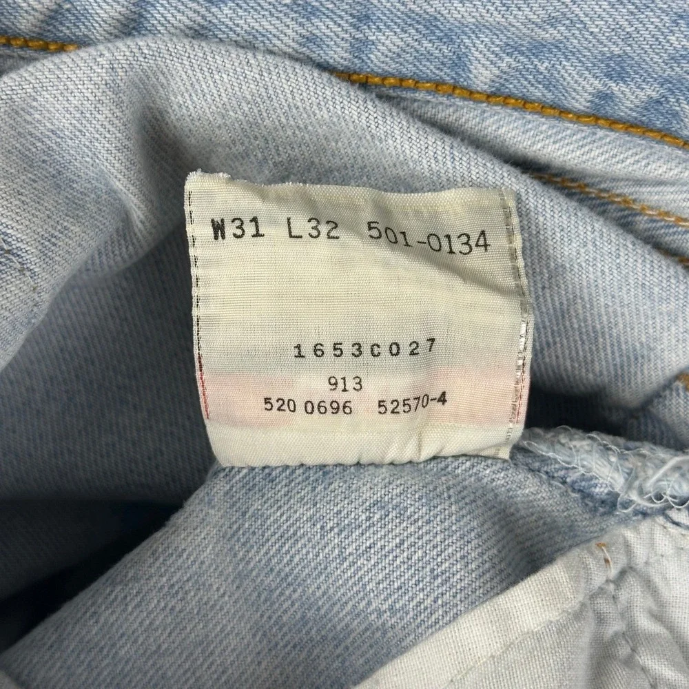 Levi's Jeans Mens 501 Straight W31 L32 Light‎ Wash Denim VTG Button Fly Cotton